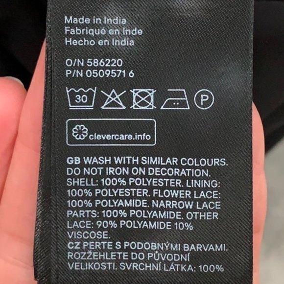 Black dress with lace top - Picture 5 of 5